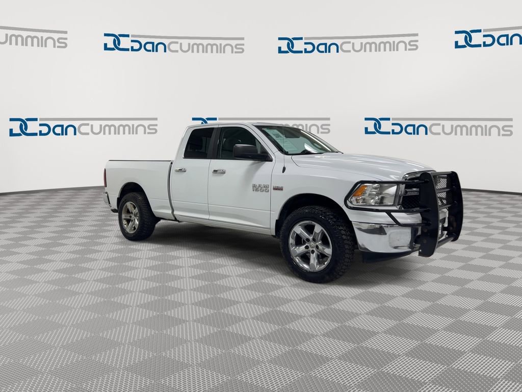 Used 2016 RAM 1500 Classic SLT AWD/4WD image 2