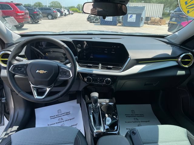 Used 2026 Chevrolet Trax LT w/ Driver Confidence Package FWD image 22