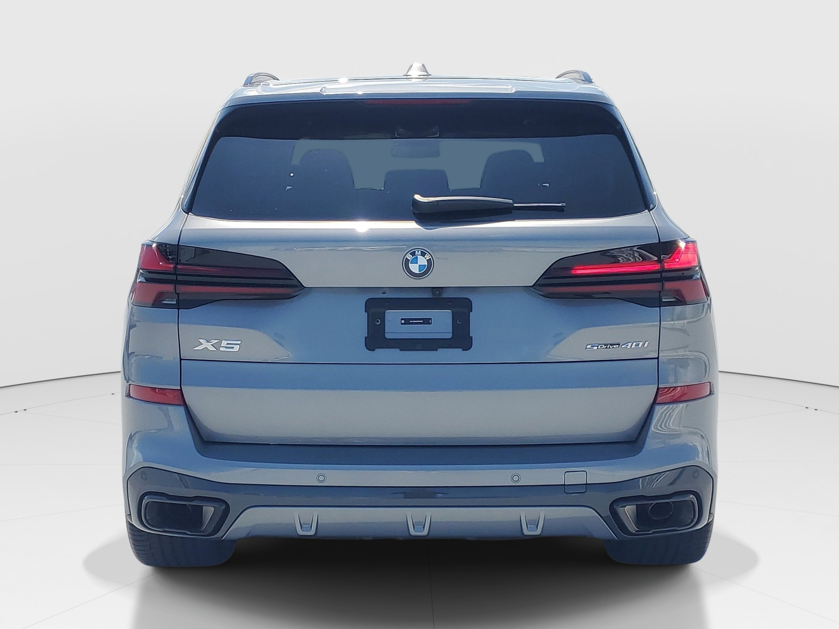 Used 2025 BMW X5 sDrive40i w/ Executive Package RWD image 6