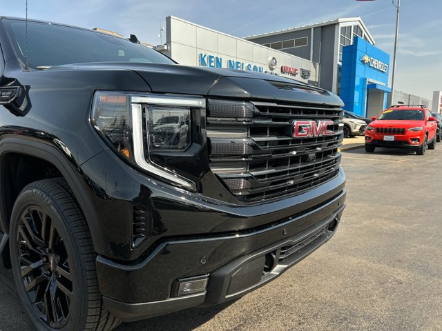 New 2026 GMC Sierra 1500 Elevation w/ Elevation Premium Package AWD/4WD image 2
