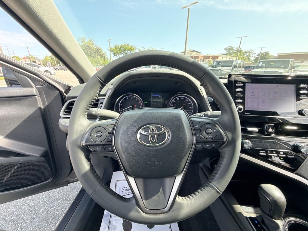 Used 2024 Toyota Camry SE w/ Convenience Package image 13
