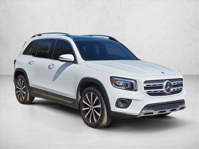 Used 2023 Mercedes-Benz GLB 250 image 3