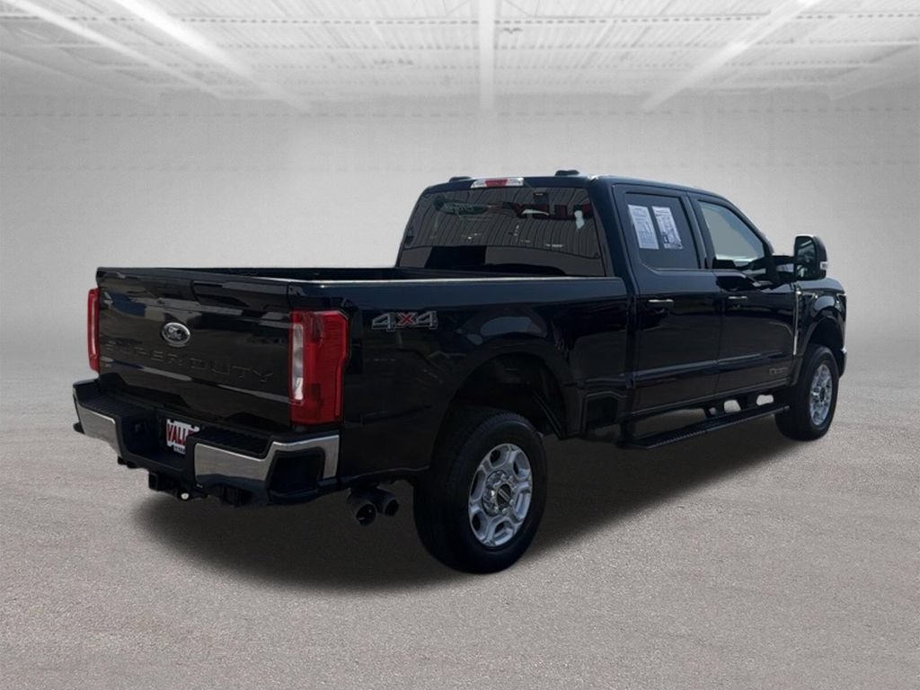 Used 2025 Ford F250 XLT AWD/4WD image 13
