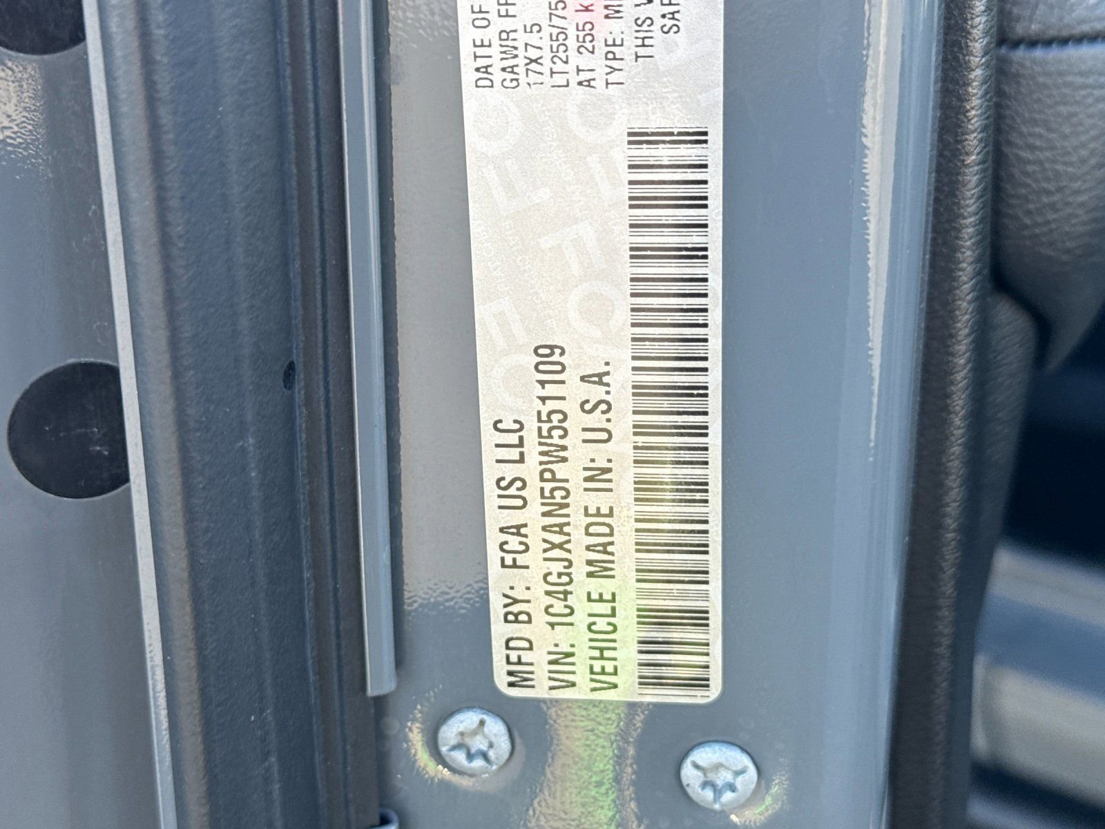 Used 2023 Jeep Wrangler Willys image 34