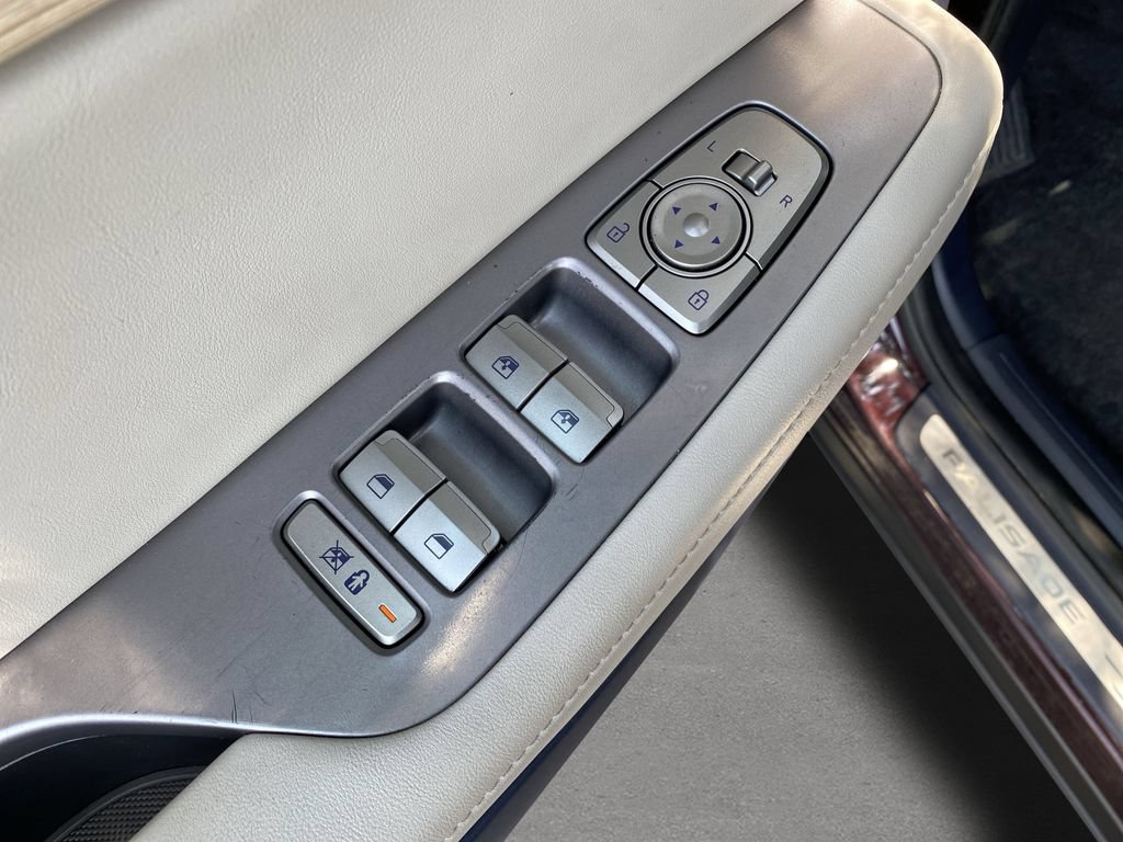 Certified 2024 Hyundai Palisade Limited AWD/4WD image 18