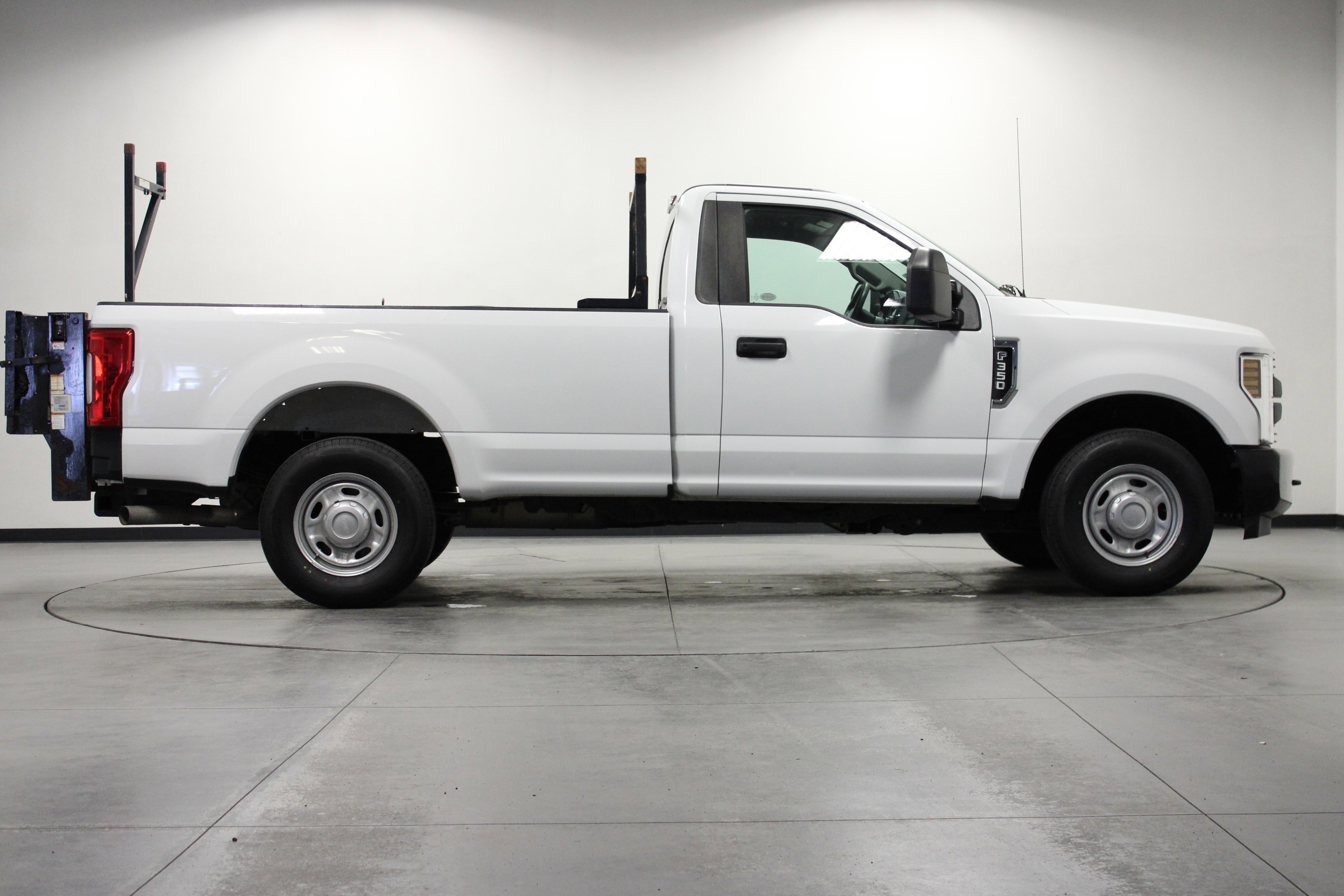Used 2018 Ford F350 XL RWD image 3