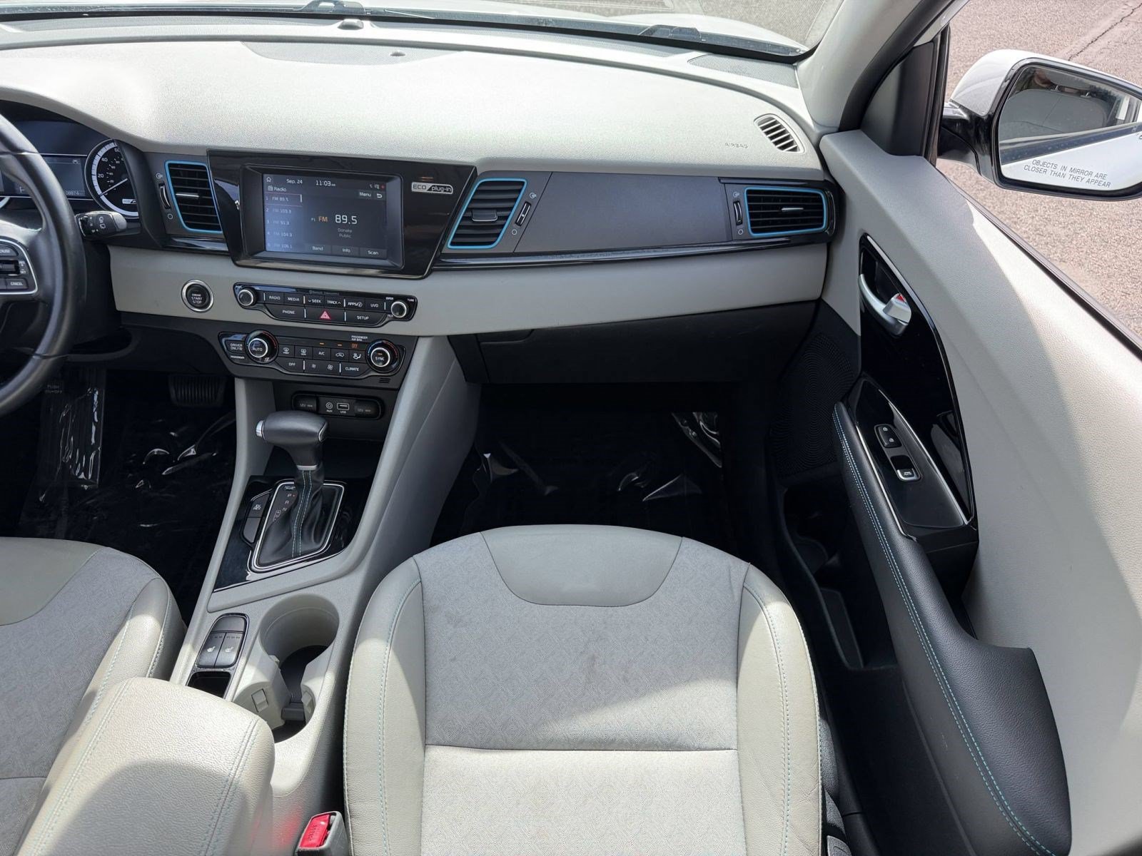 Used 2019 Kia Niro EX FWD image 28
