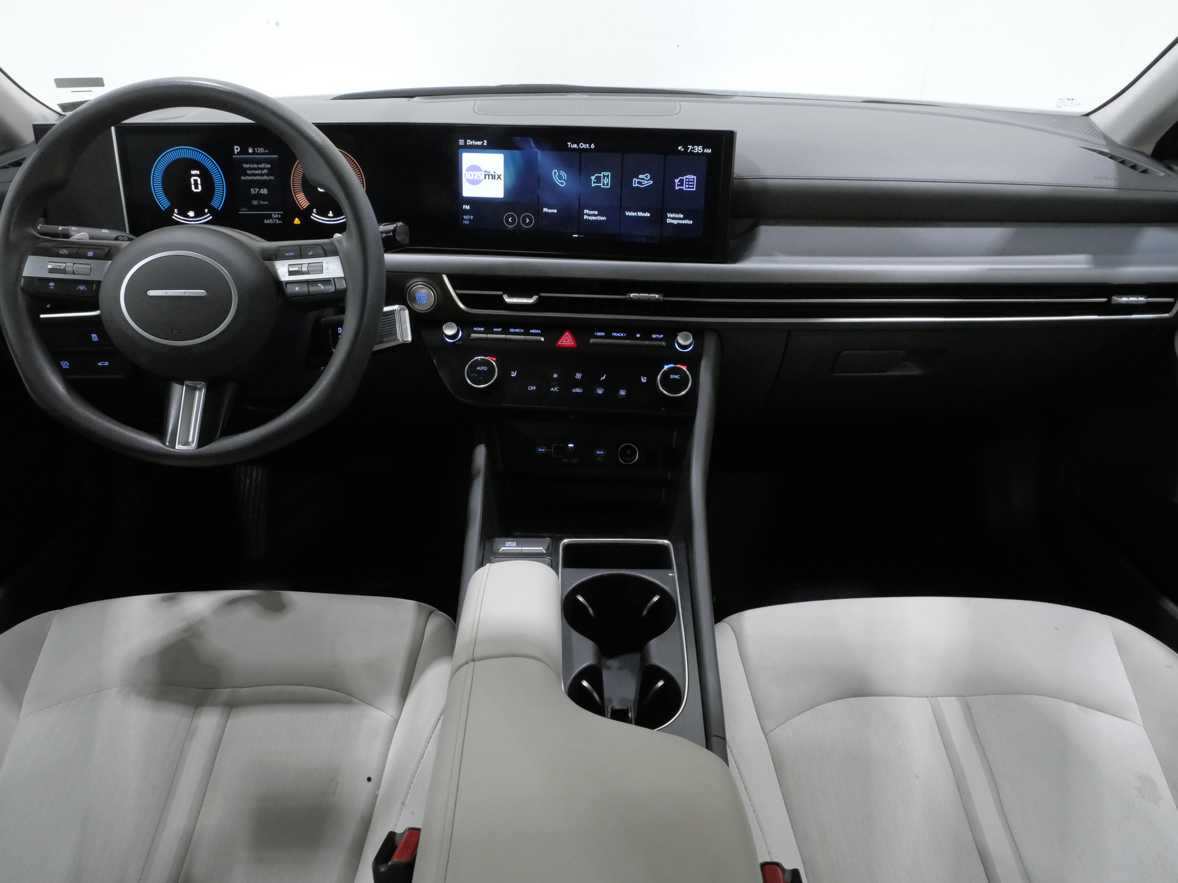 Used 2025 Hyundai Sonata SEL FWD image 10