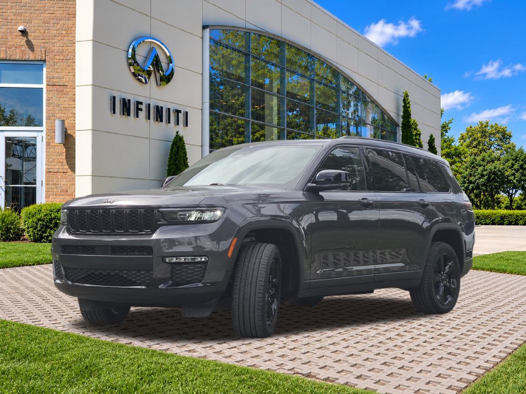 Used 2023 Jeep Grand Cherokee L Limited w/ Black Appearance Package AWD/4WD image 7