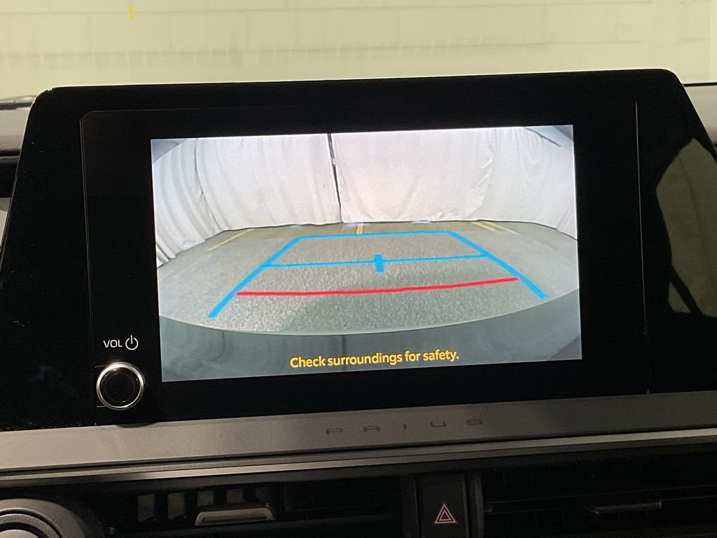 Used 2024 Toyota Prius LE FWD image 16