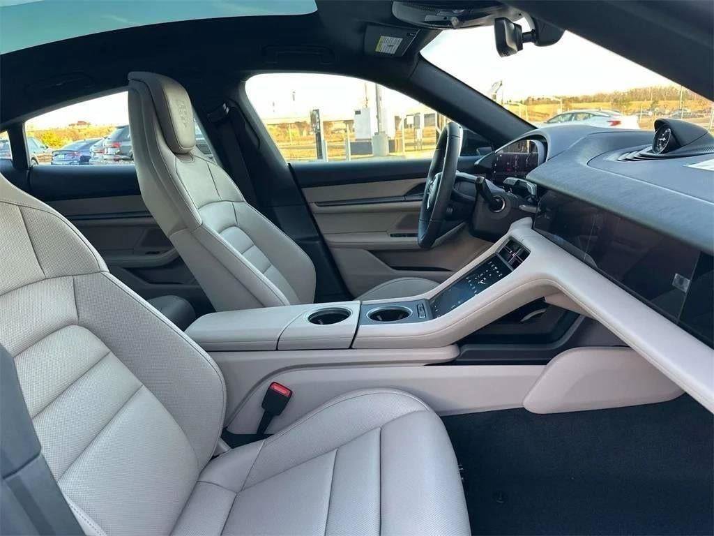 New 2025 Porsche Taycan 4S image 78