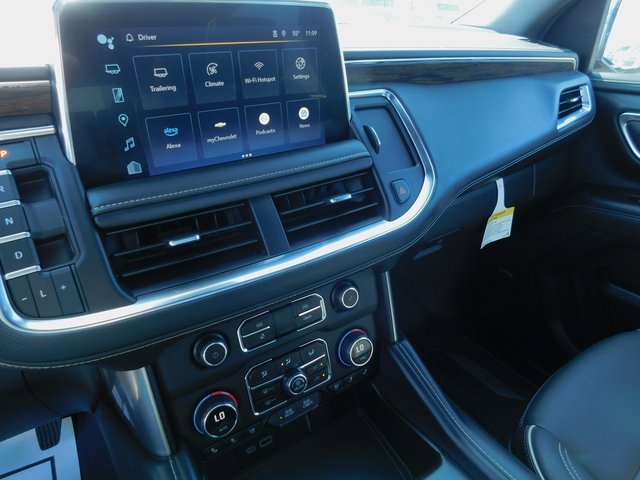 Used 2024 Chevrolet Suburban Premier w/ Premium Package image 30