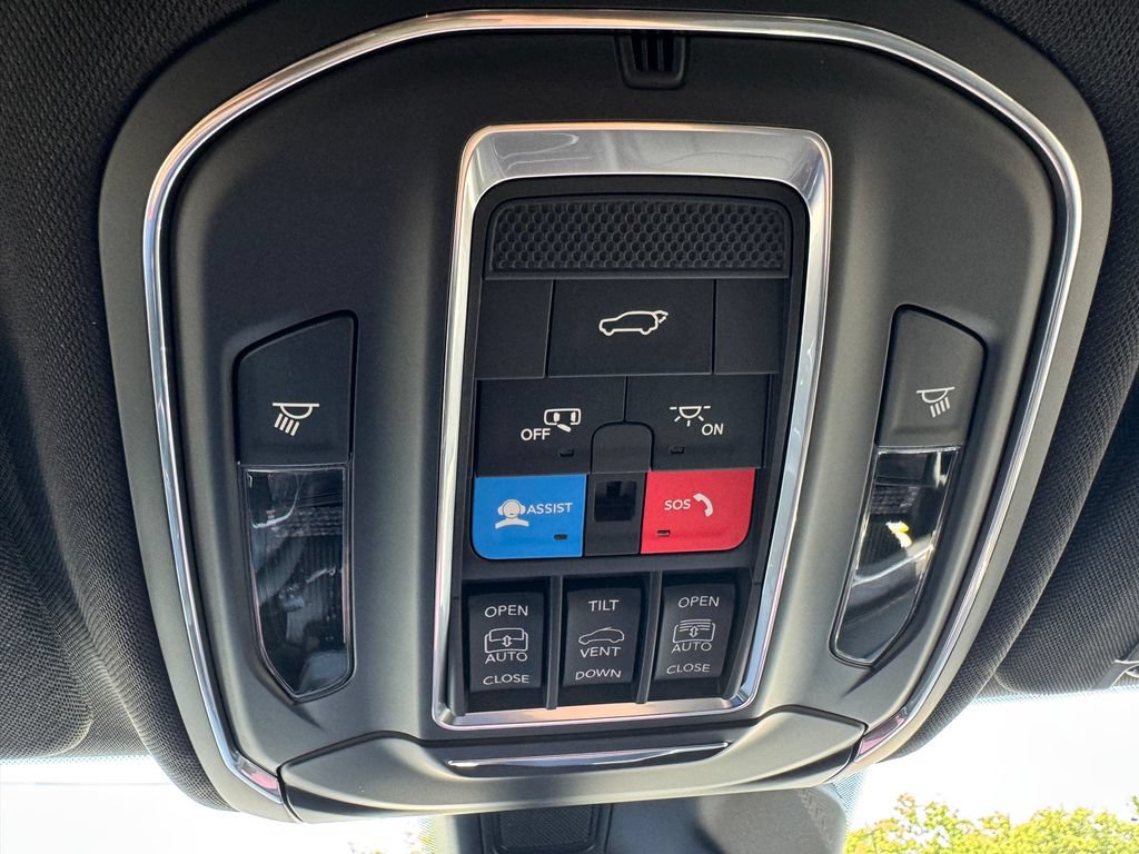 New 2026 Jeep Grand Cherokee L Limited AWD/4WD image 24