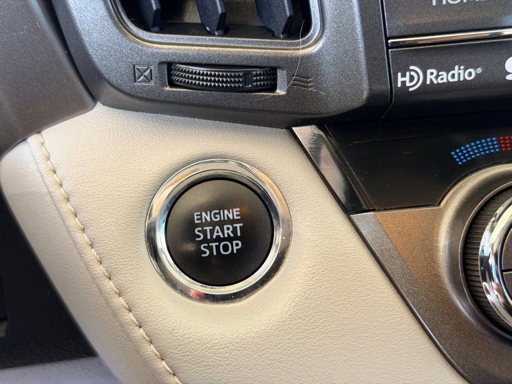 Used 2014 Toyota RAV4 Limited AWD/4WD image 15