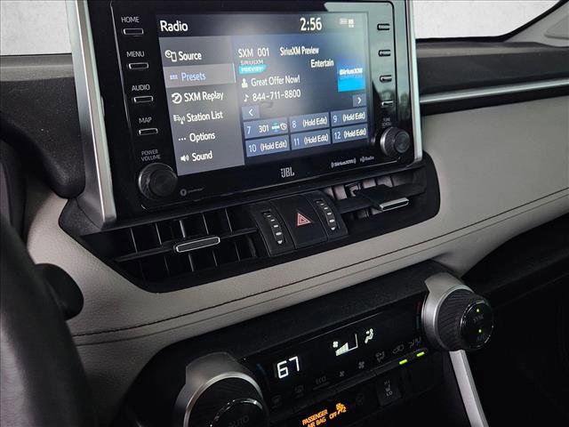 Used 2021 Toyota RAV4 XLE Premium image 8