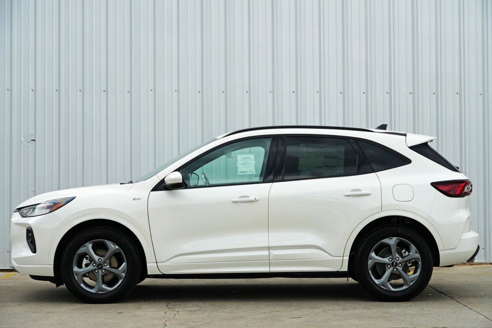 Used 2024 Ford Escape ST-Line Select image 7