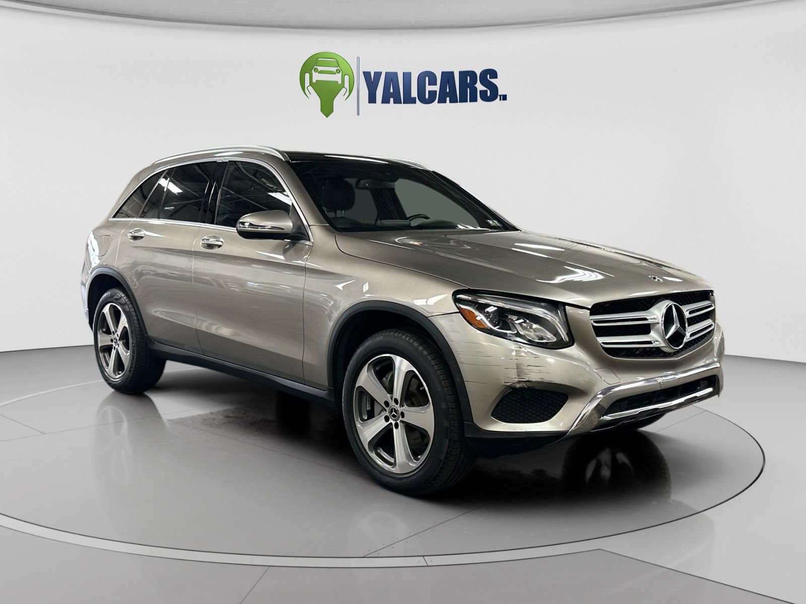 Used 2019 Mercedes-Benz GLC 300 4MATIC w/ Multimedia Package image 7