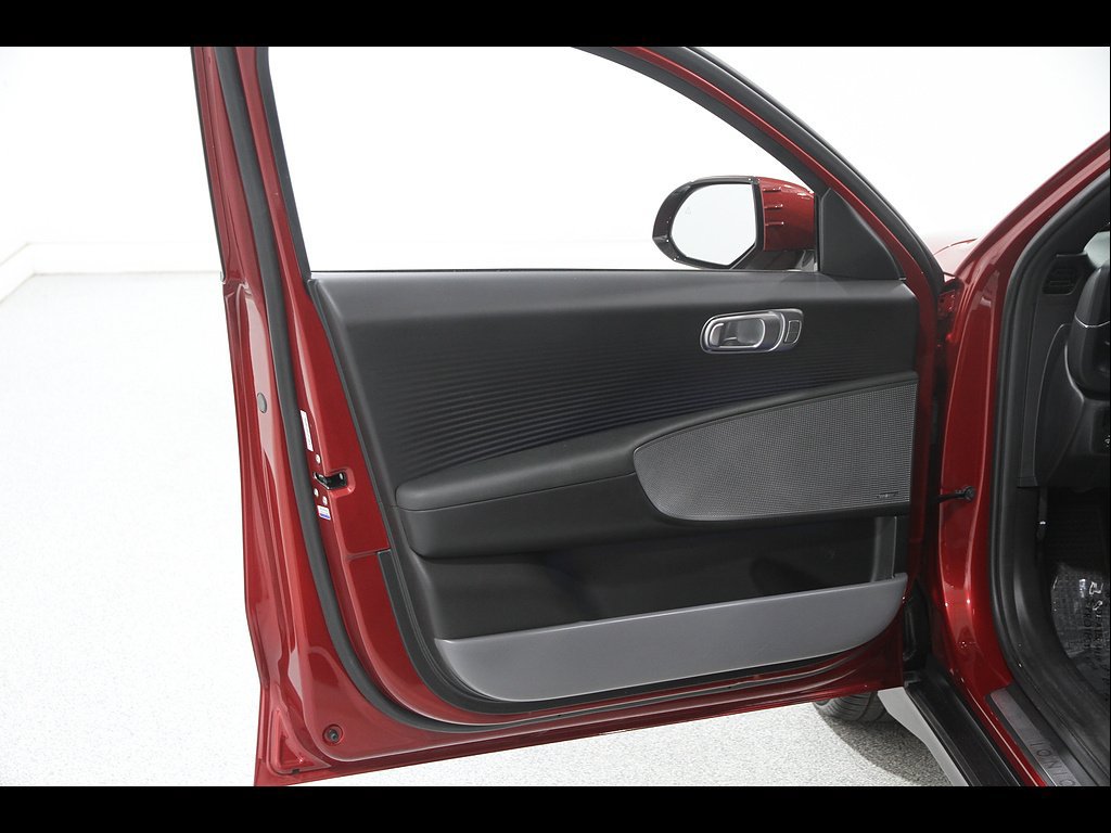 Certified 2023 Hyundai Ioniq 6 Limited AWD/4WD image 4