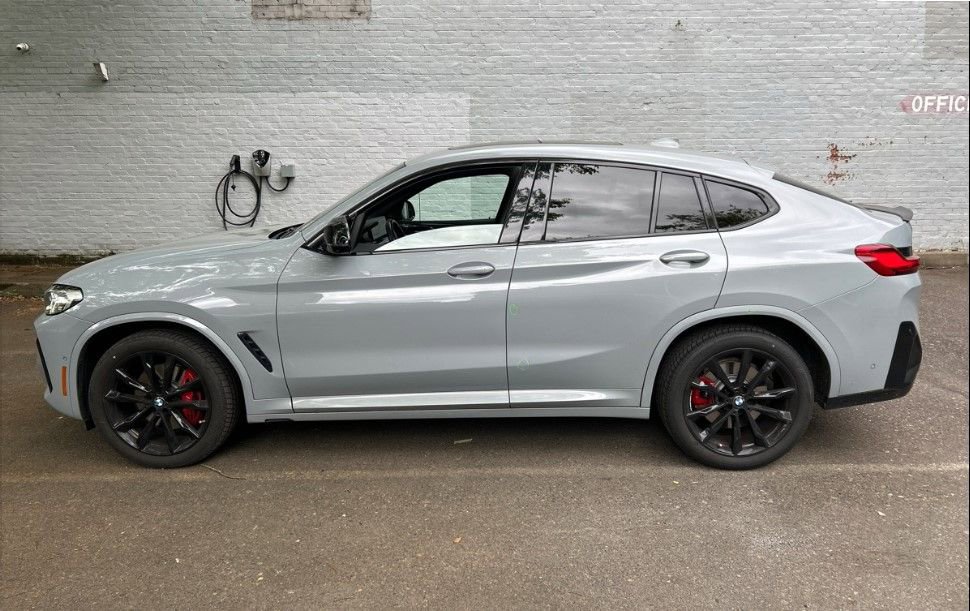Used 2022 BMW X4 M40i w/ Premium Package AWD/4WD image 4
