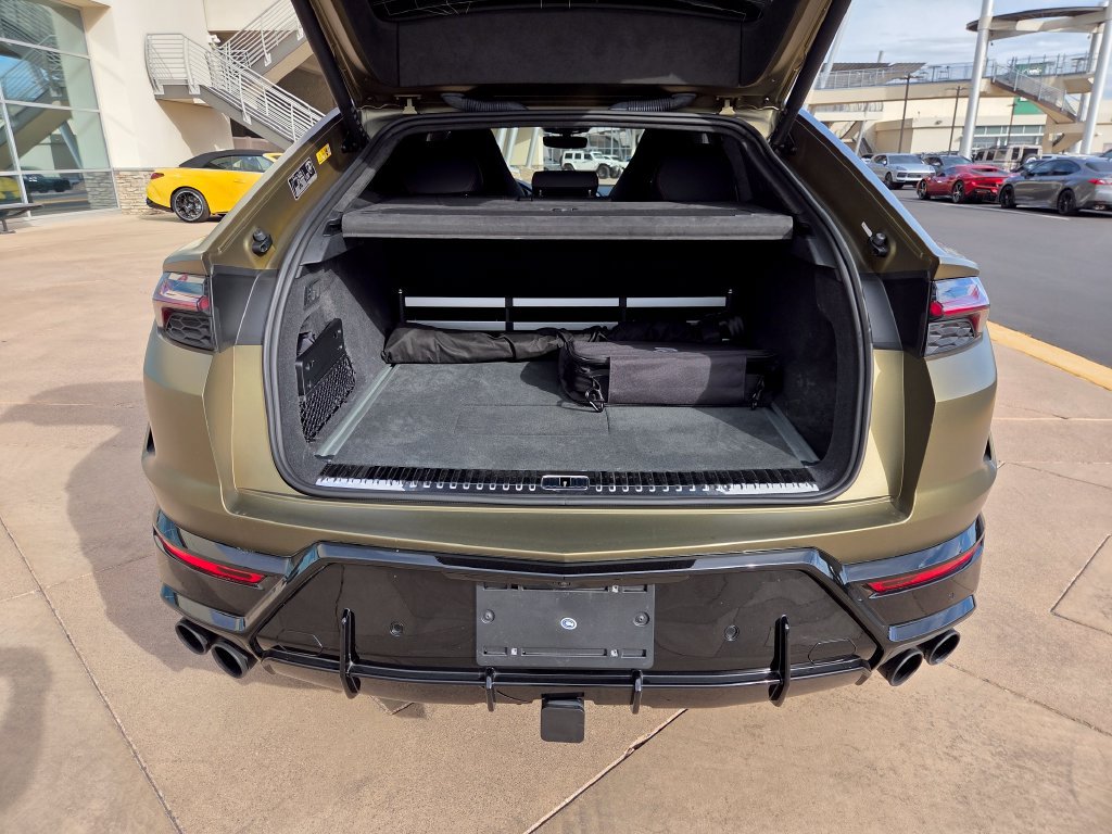 Used 2025 Lamborghini Urus SE AWD/4WD image 9