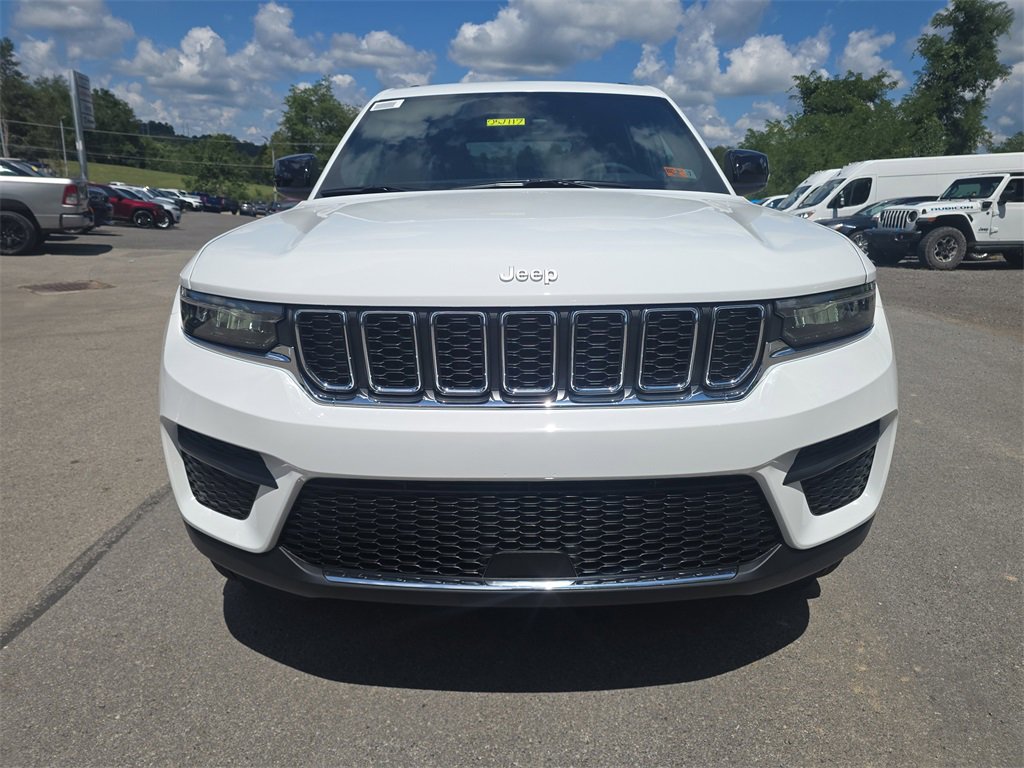 New 2025 Jeep Grand Cherokee Laredo X w/ Luxury Tech Group I image 10