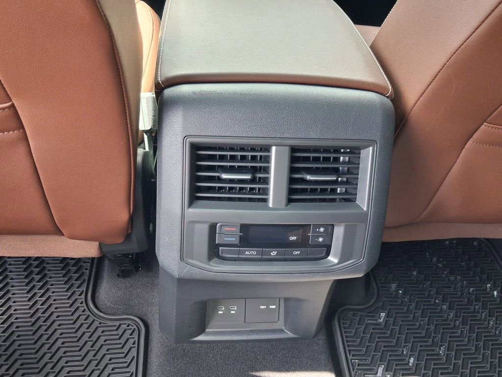 Used 2023 Volkswagen Atlas SEL AWD/4WD image 46