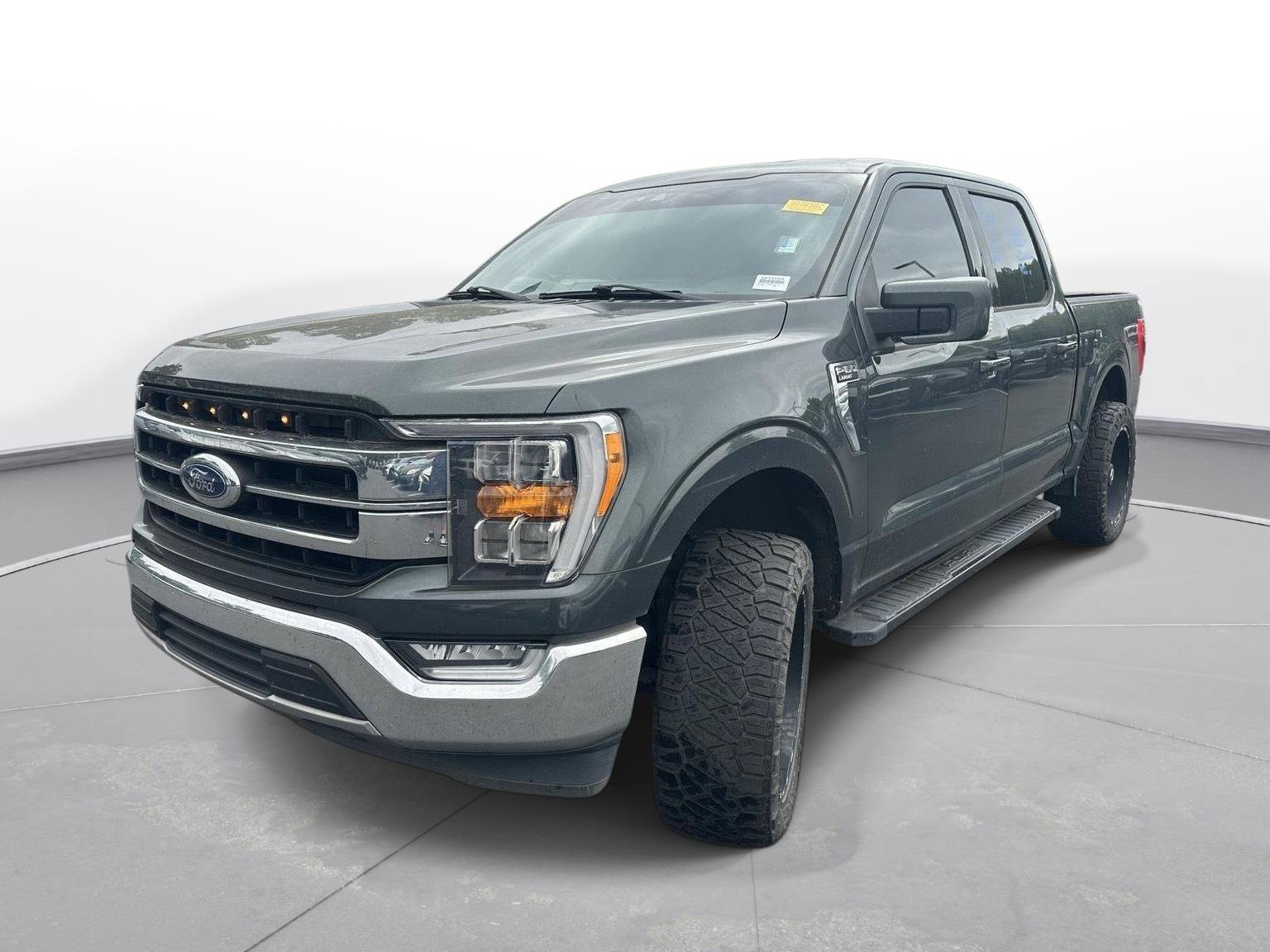 Used 2021 Ford F150 Lariat w/ Trailer Tow Package RWD image 2