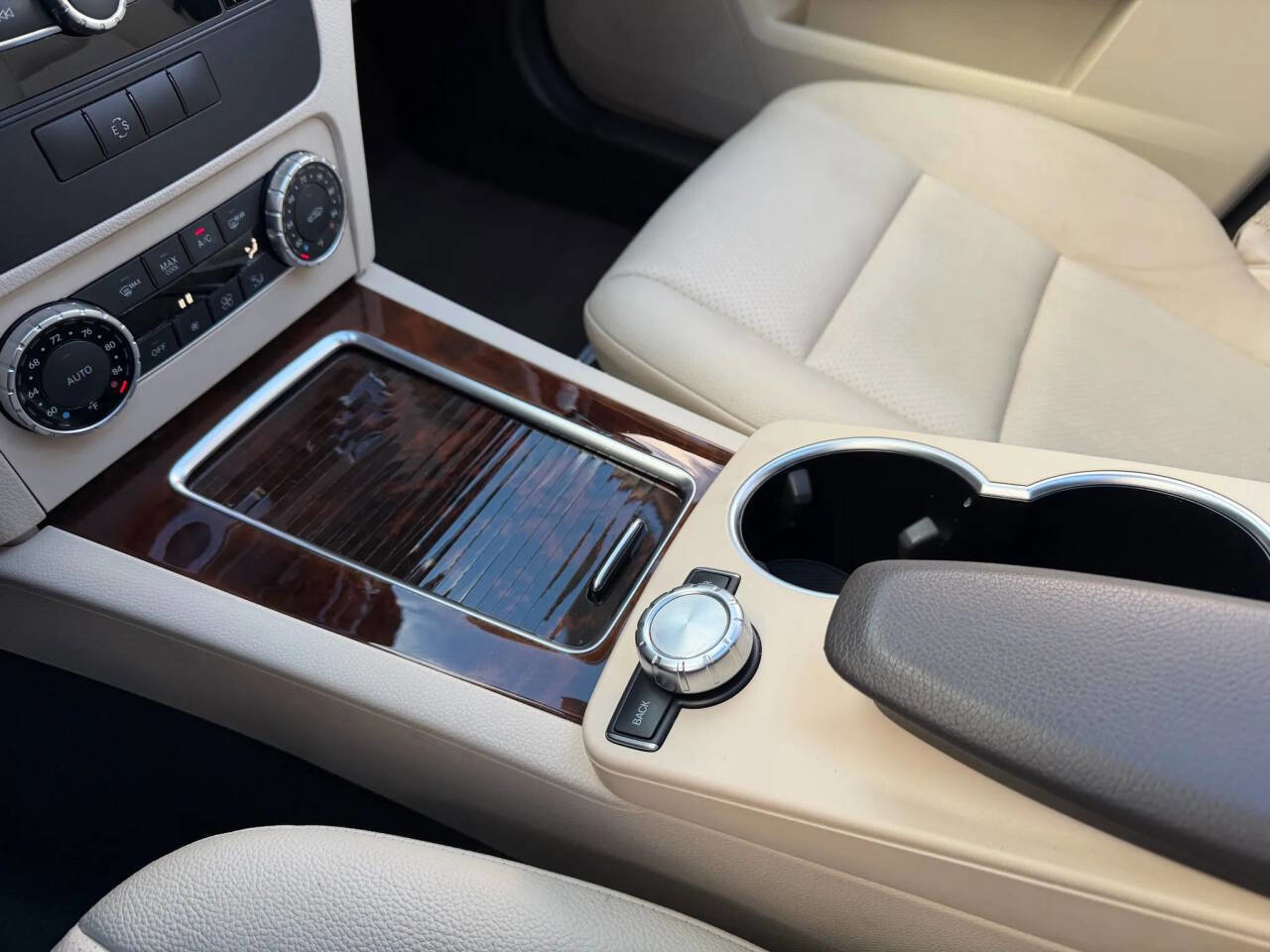 Used 2015 Mercedes-Benz GLK 250 BlueTEC 4MATIC image 21