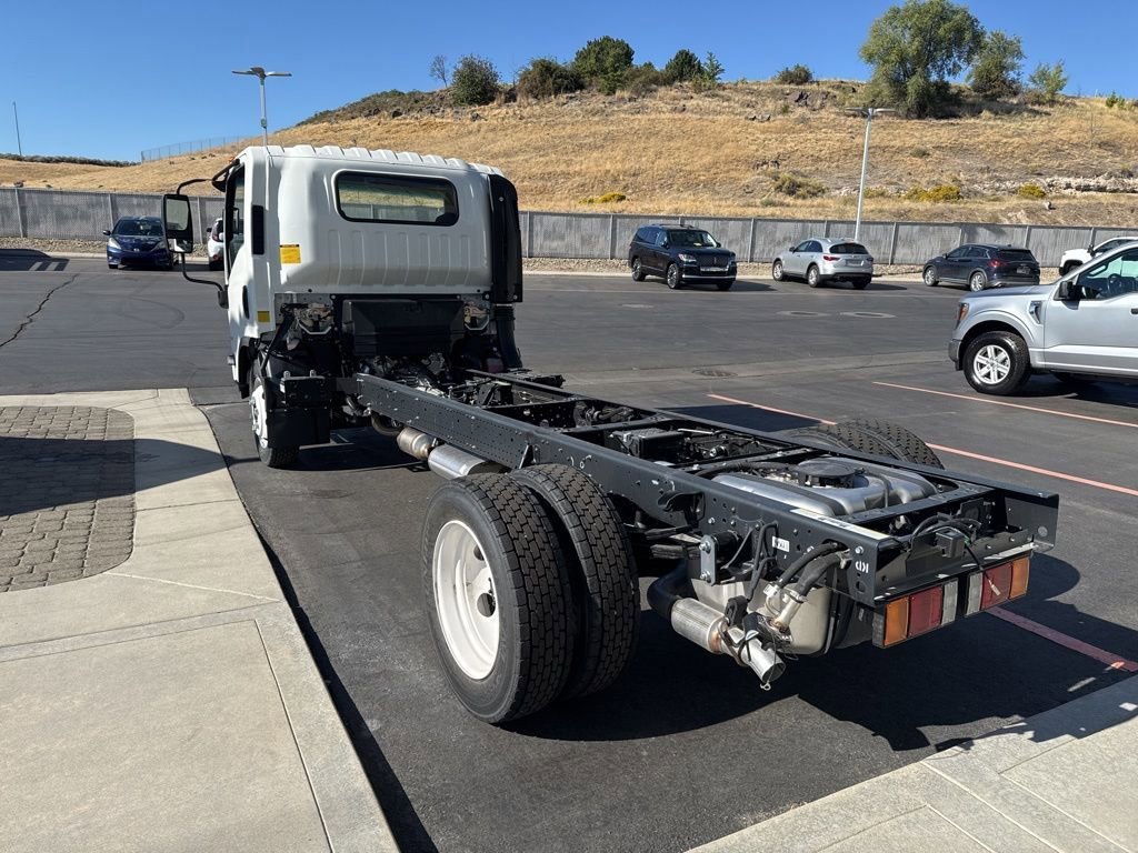 New 2025 Chevrolet Low Cab Forward RWD image 4