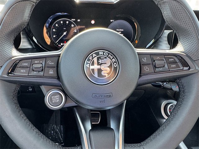 New 2025 Alfa Romeo Tonale w/ Premium Package image 19