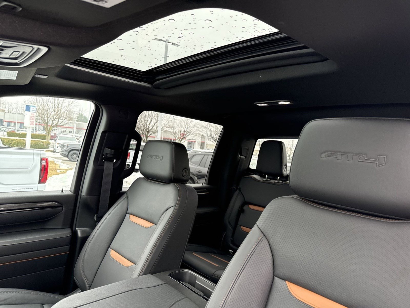 Used 2025 GMC Sierra 2500 AT4 w/ AT4 Premium Plus Package image 21