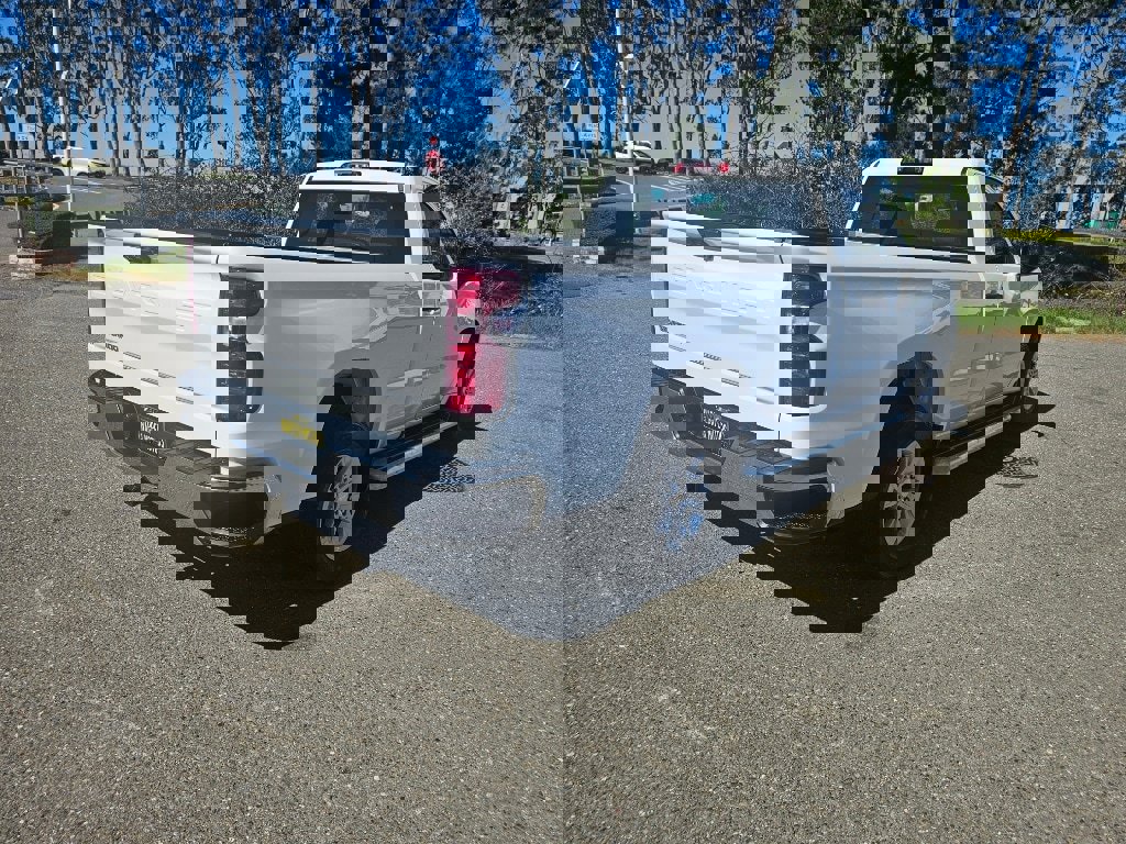 Used 2025 Chevrolet Silverado 1500 W/T image 6