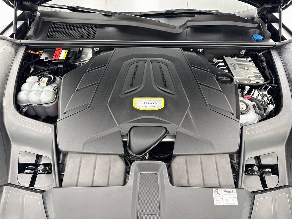 Used 2019 Porsche Cayenne E-Hybrid AWD/4WD image 28
