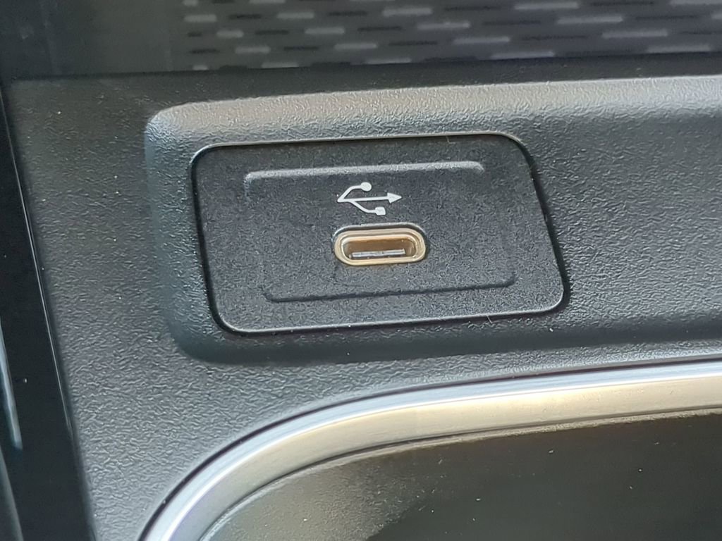 Certified 2025 Mercedes-Benz GLA 35 AMG 4MATIC image 9