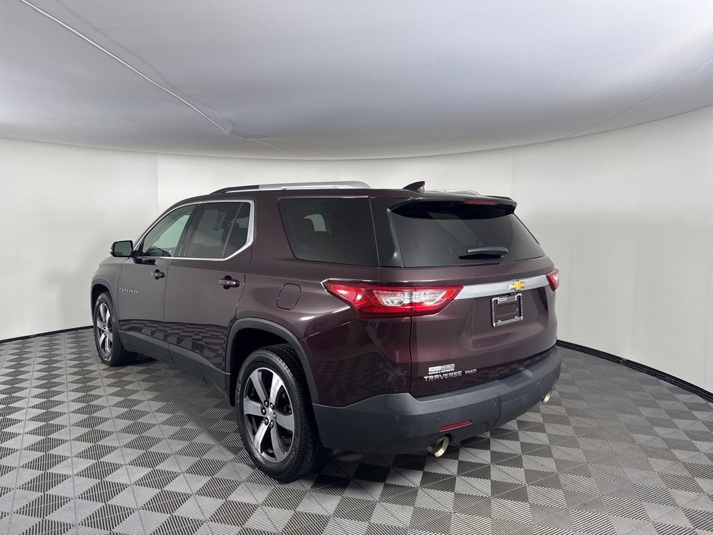 Used 2018 Chevrolet Traverse LT image 3