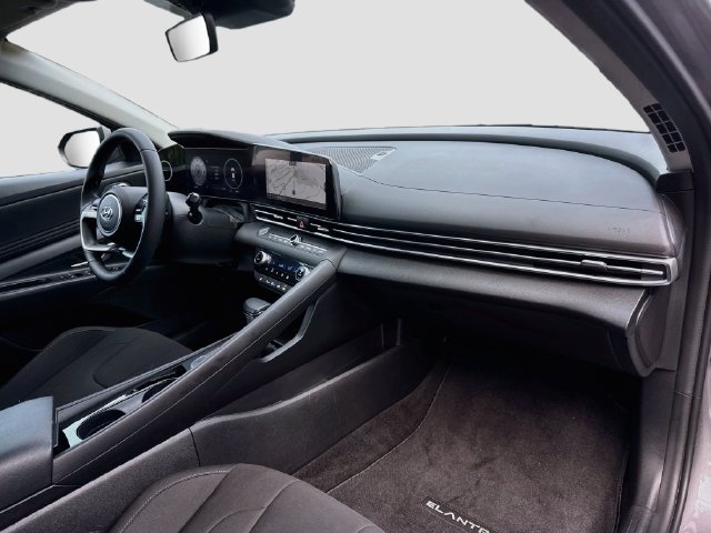 Used 2023 Hyundai Elantra SEL w/ Convenience Package FWD image 29
