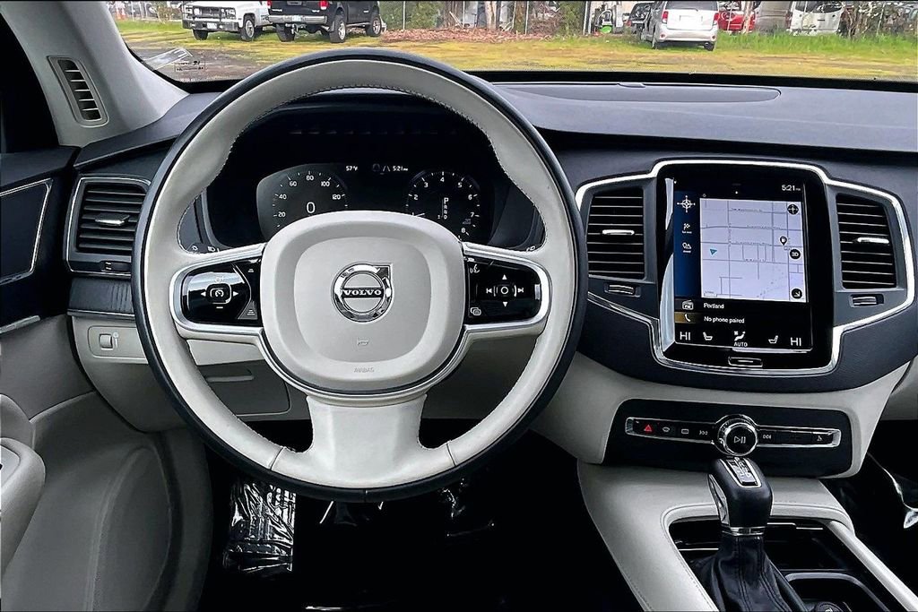 Used 2020 Volvo XC90 T5 Momentum w/ Protection Package Premier image 7