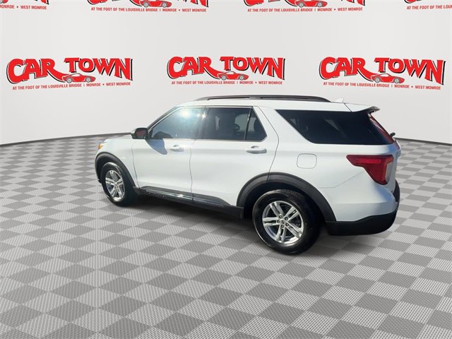 Used 2020 Ford Explorer XLT image 6