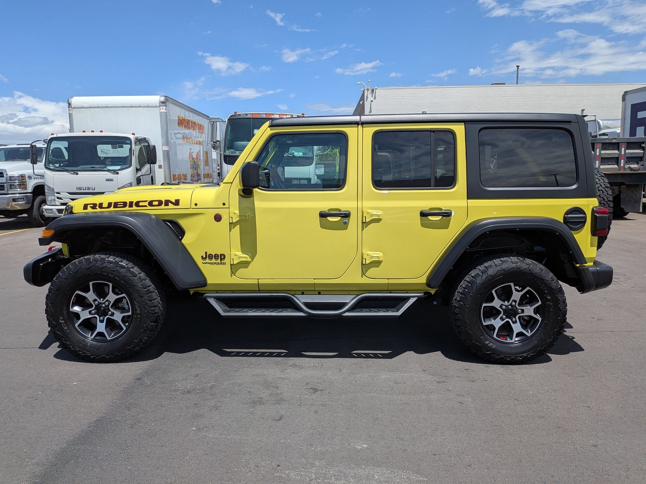 Used 2022 Jeep Wrangler Unlimited Rubicon w/ LED Lighting Group AWD/4WD image 3