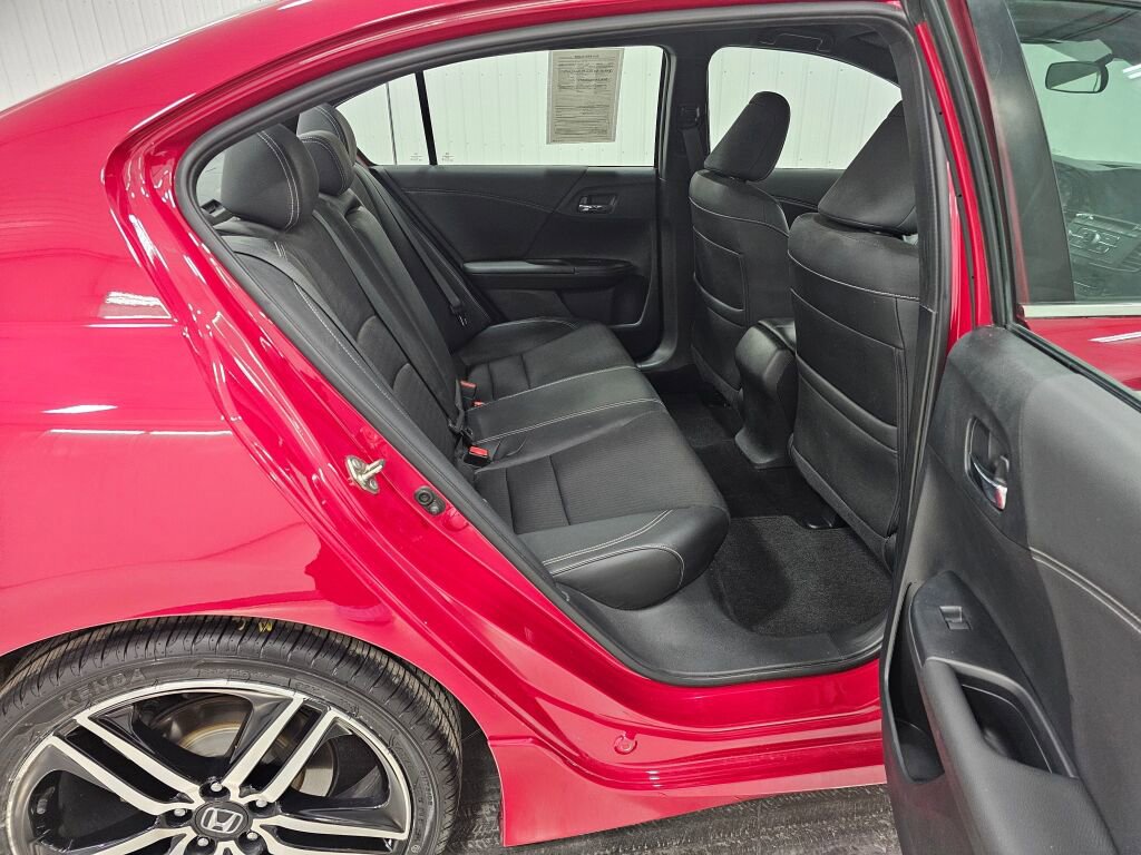 Used 2016 Honda Accord Sport image 6