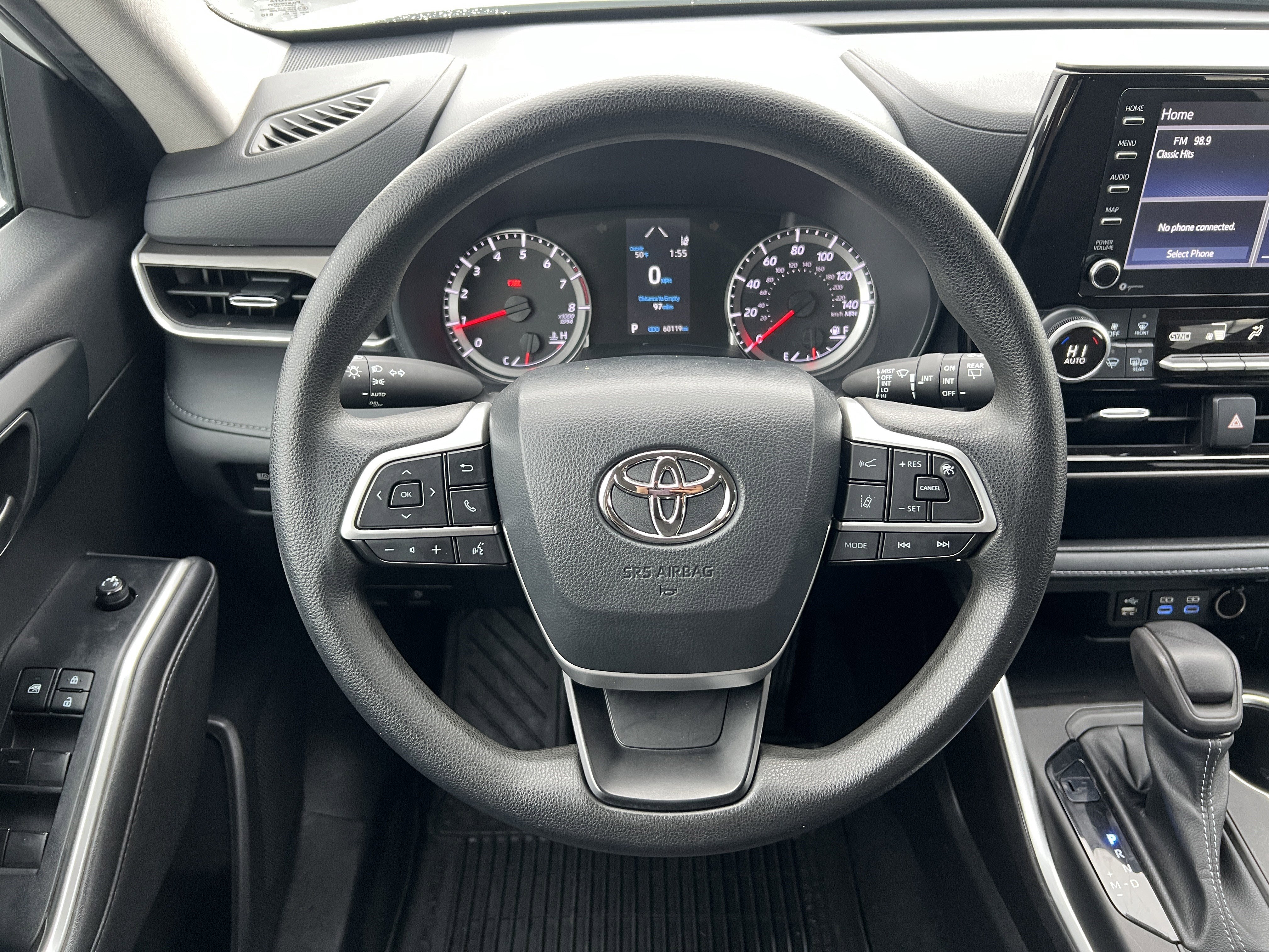 Used 2022 Toyota Highlander L image 28