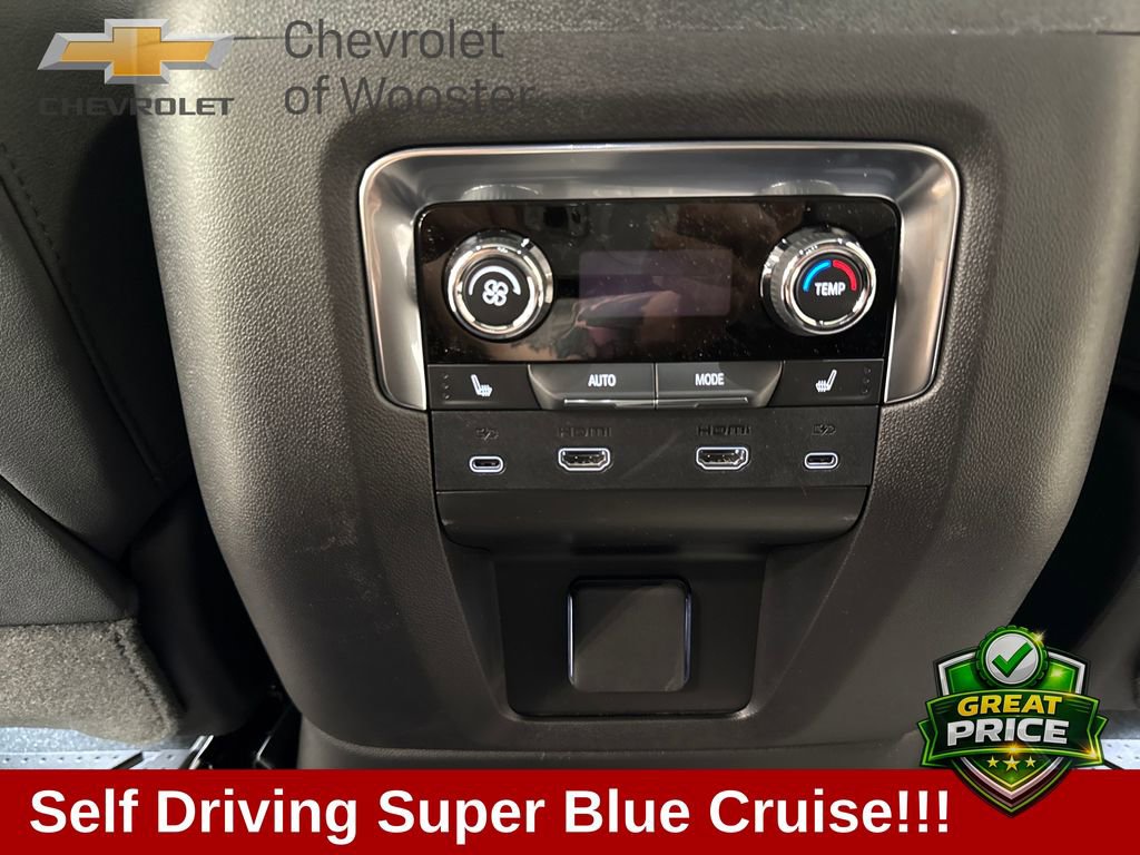 New 2026 Chevrolet Suburban RST w/ Advanced Technology Package AWD/4WD image 44