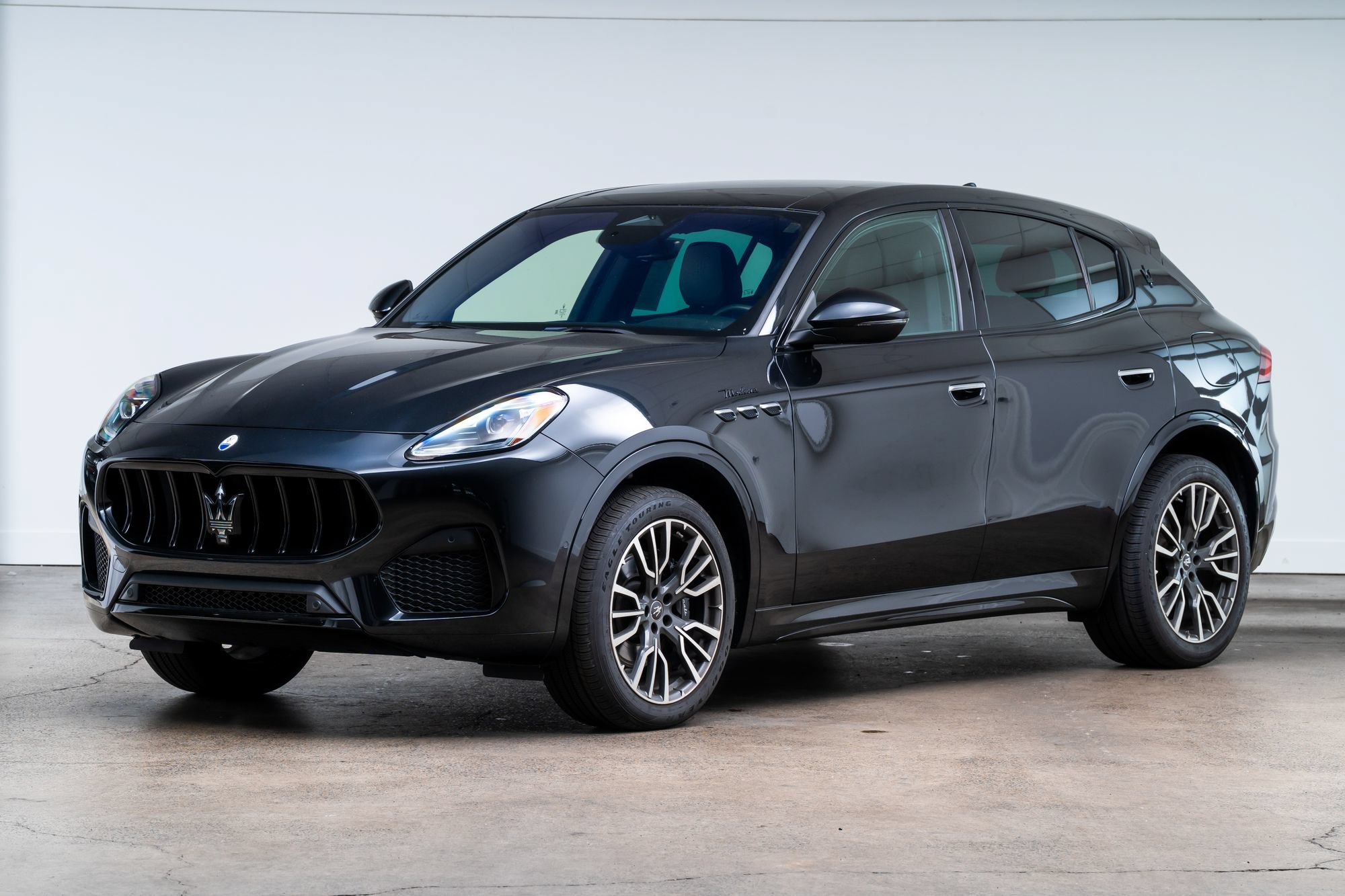 Used 2023 Maserati Grecale Modena AWD/4WD image 3