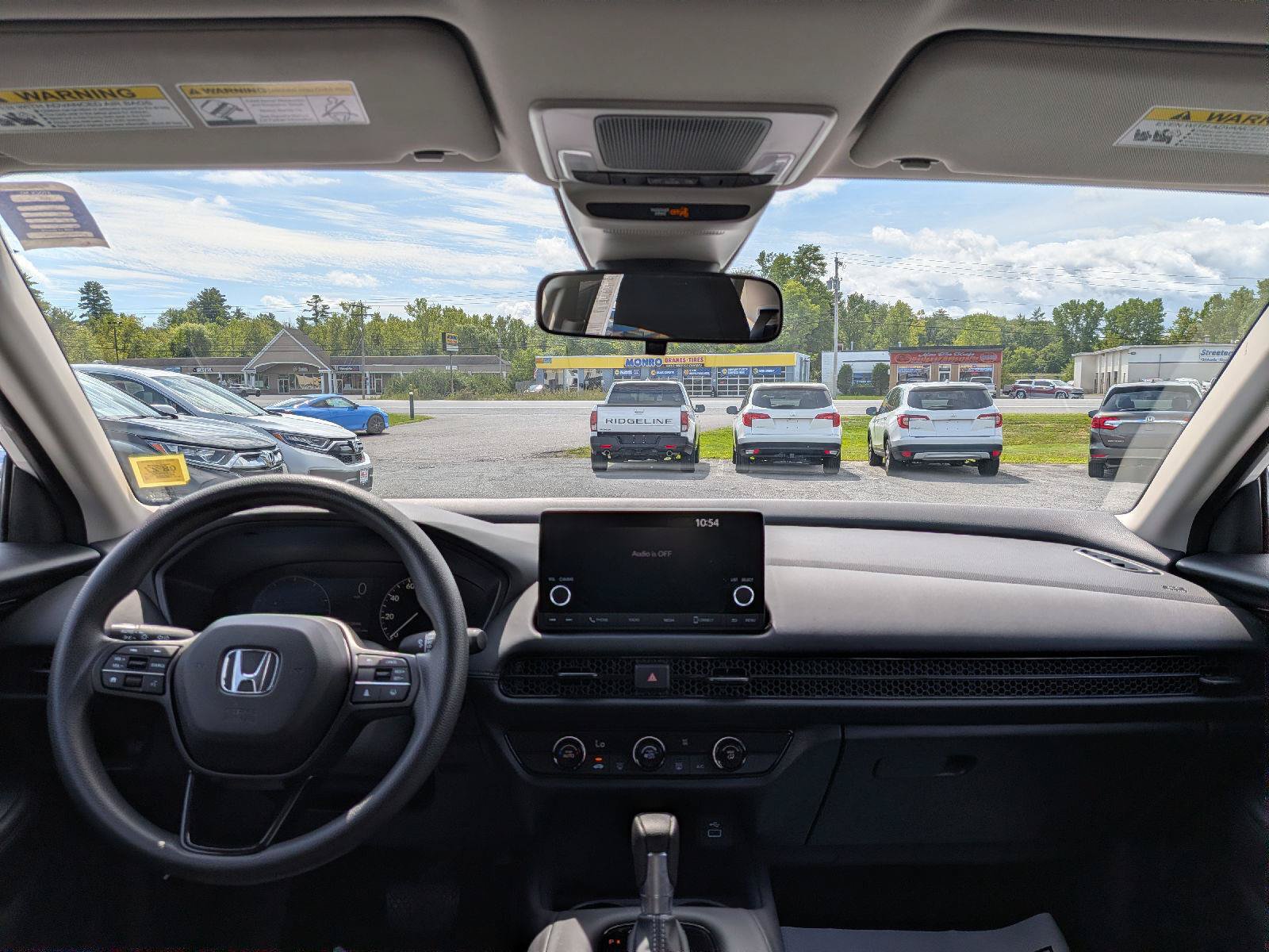 Certified 2025 Honda HR-V LX image 22