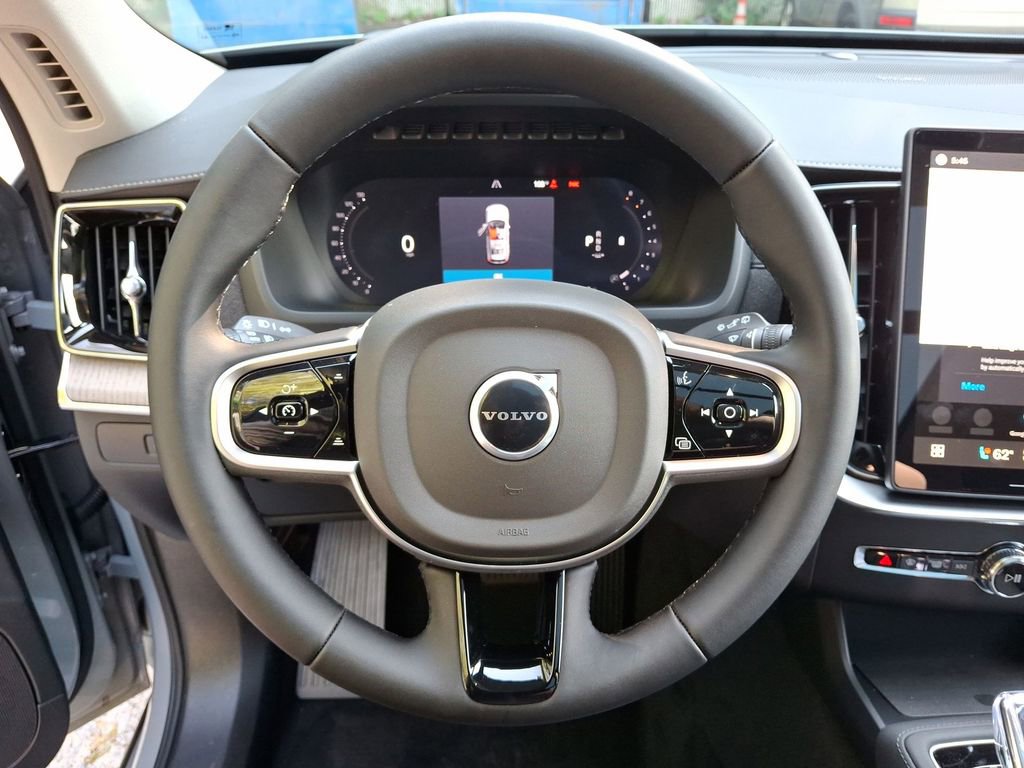 New 2026 Volvo XC90 B6 Ultra w/ Protection Package image 17