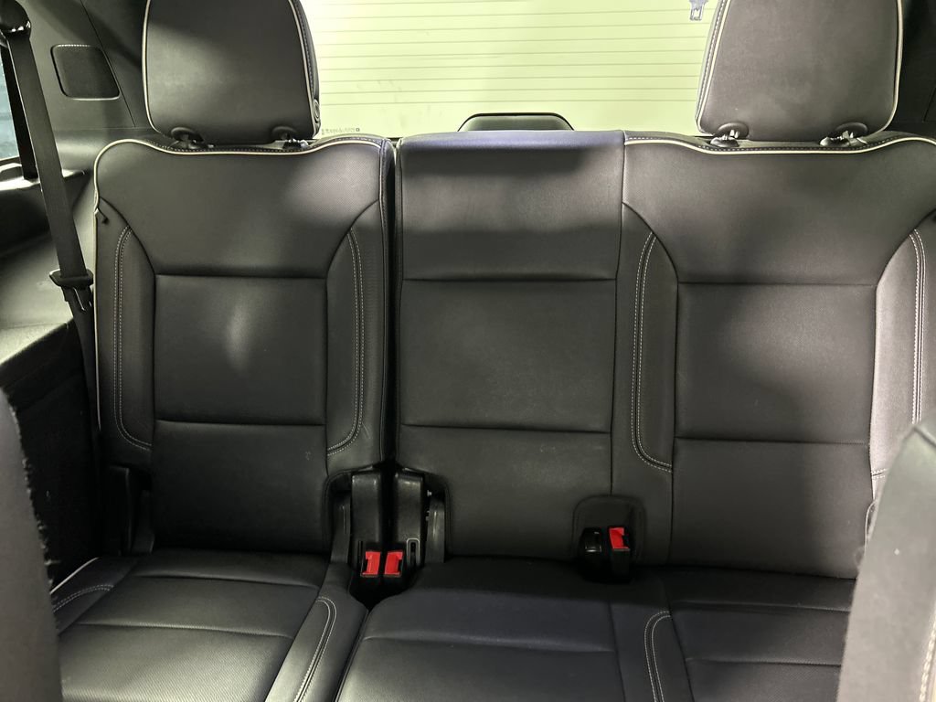 Used 2024 Chevrolet Tahoe Premier AWD/4WD image 21