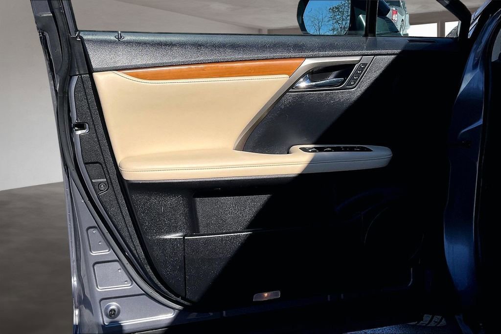 Used 2022 Lexus RX 450h AWD w/ Premium Package image 20