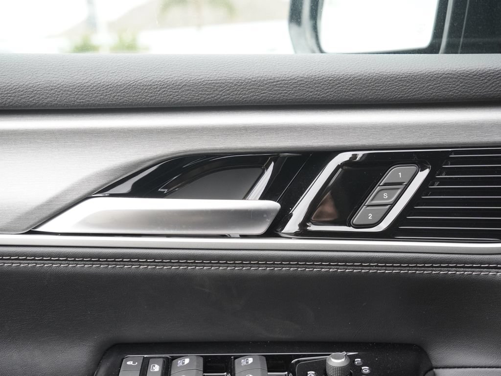 New 2026 Jeep Grand Wagoneer Limited AWD/4WD image 11