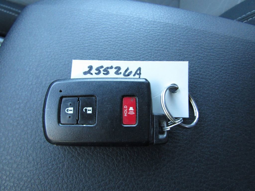 Used 2023 Toyota Tacoma 4x4 Double Cab image 18