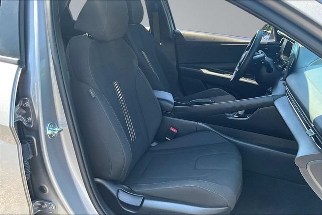 Used 2025 Hyundai Elantra Sport FWD image 26